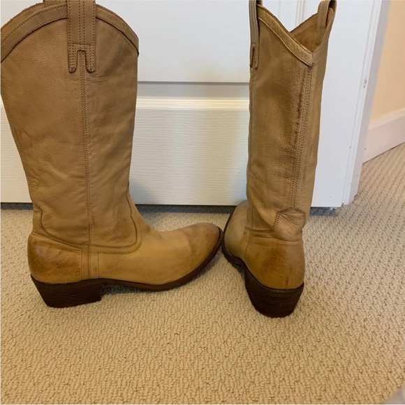 Frye Cason Boot - Picture 2 of 10